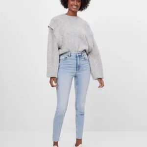 Bershka High Rise Jeans