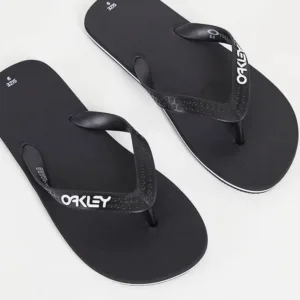 Oakley Golden Oak Cholas