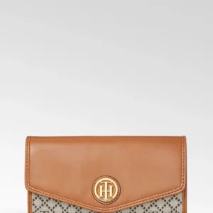 Tommy Hilfiger | Gold-Tone Monogram Monedero