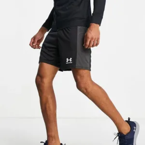 Under Armour | Challenger Shorts