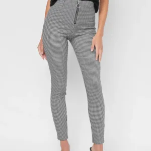 Guess Pantalon con Cuadros Vichy